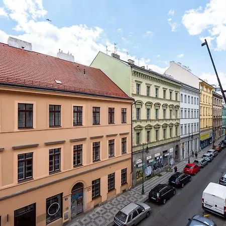 Lägenhet Unique Old Town 2br Oasis With Sofa Bed
