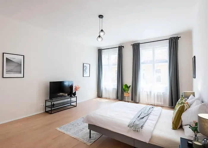 Apartment Unique Old Town 2br Oasis With Sofa Bed Prag