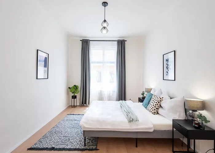 Lejlighed Unique Old Town 2br Oasis With Sofa Bed